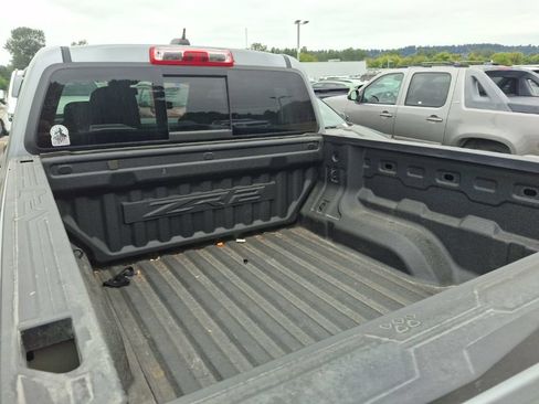 Used 2024 Chevrolet Colorado ZR2 w/ ZR2 Convenience Package III AWD/4WD image 11