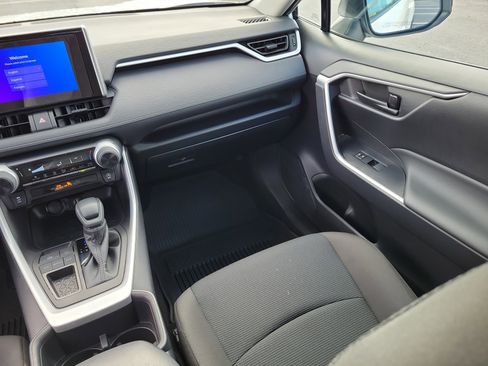 Used 2025 Toyota RAV4 LE image 18