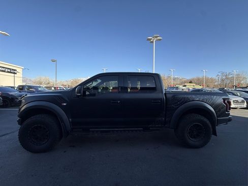 Used 2018 Ford F150 Raptor w/ Equipment Group 802A Luxury image 4