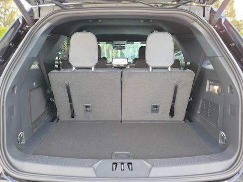 New 2026 Ford Explorer ST-Line w/ ST-Line Street Pack RWD image 11