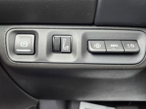 Used 2021 GMC Acadia Denali w/ GMC Pro Grade Package AWD/4WD image 17