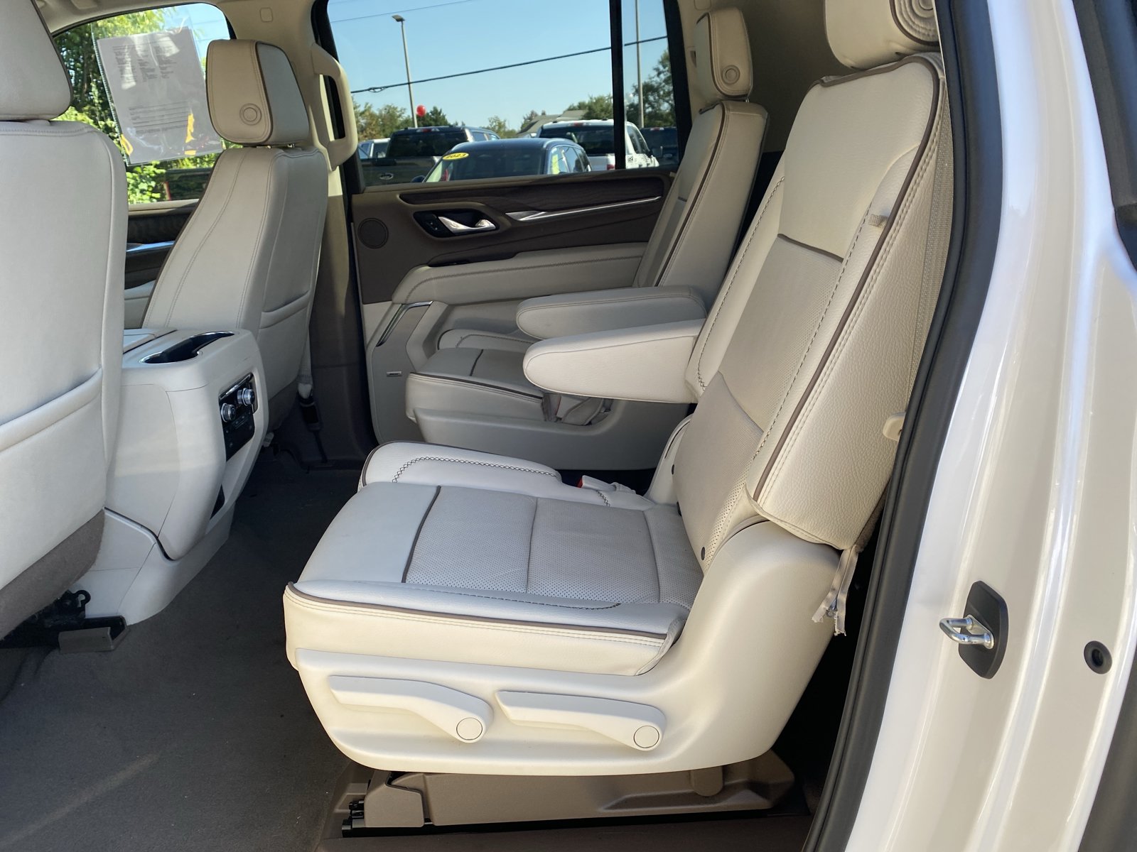 Used 2023 GMC Yukon XL Denali w/ Max Trailering Package AWD/4WD image 17