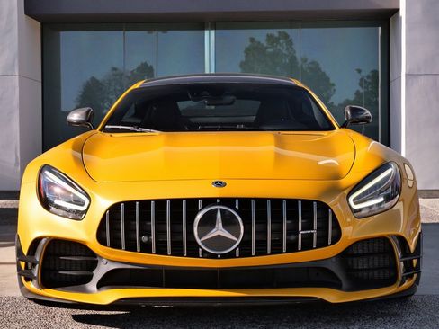 Used 2020 Mercedes-Benz AMG GT R image 2