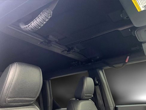 Used 2023 Ford Bronco Black Diamond image 26