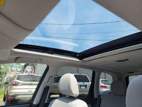 Used 2015 Subaru Forester 2.5i Premium w/ All-Weather Package AWD/4WD image 25