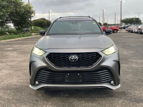 Certified 2026 Toyota Highlander XSE AWD/4WD image 2