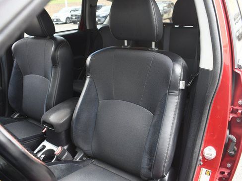 Used 2012 Mitsubishi Outlander SE AWD/4WD image 17