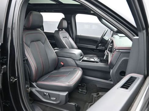 Certified 2024 Ford Expedition Limited image 29