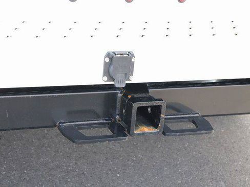 Used 2024 Ford F550 4x4 Regular Cab Super Duty image 9