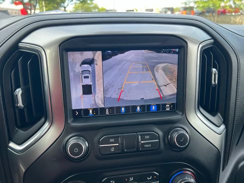 Used 2021 Chevrolet Silverado 1500 LTZ w/ LTZ Premium Package AWD/4WD image 36