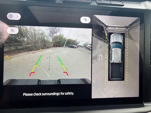 Used 2023 Ford F350 King Ranch w/ FX4 Off-Road Package image 9