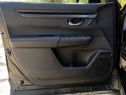 Used 2025 Honda CR-V Sport image 35