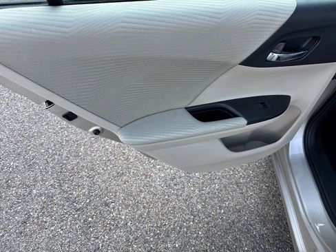 Used 2015 Honda Accord LX image 14