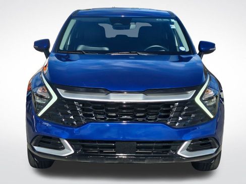 Used 2023 Kia Sportage EX image 3