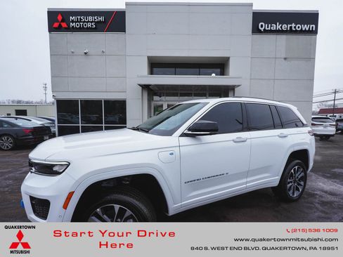 Used 2024 Jeep Grand Cherokee Overland w/ Advanced Protech Group III image 1