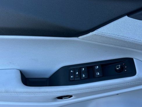 New 2026 Jeep Cherokee Laredo image 11