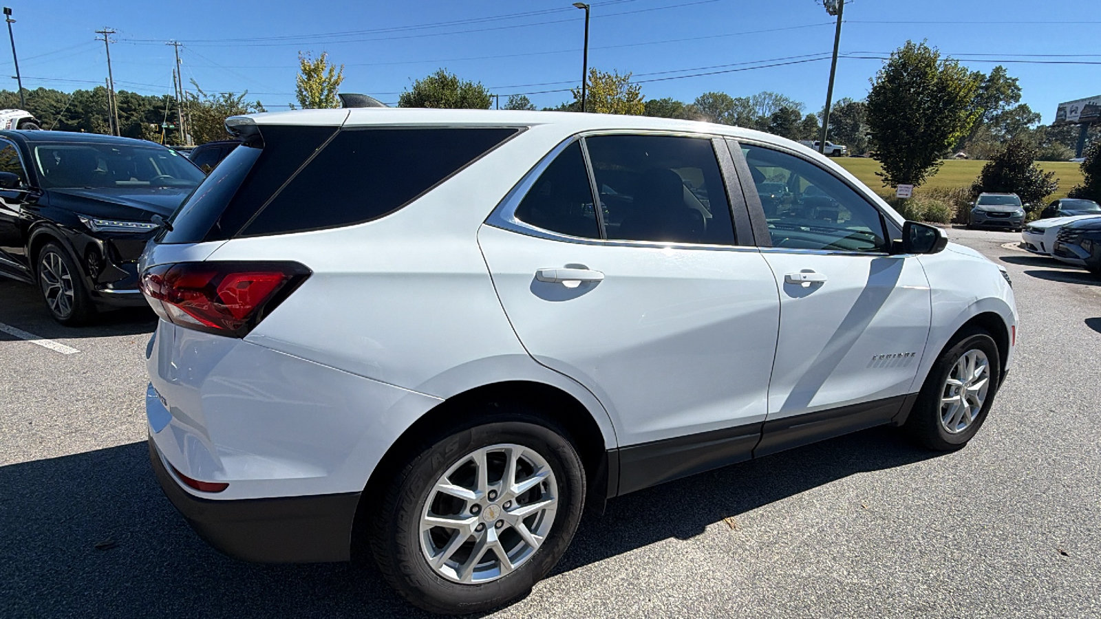 Used 2024 Chevrolet Equinox LT AWD/4WD image 8
