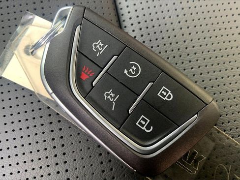 New 2026 Cadillac Escalade Luxury w/ Touring Package image 36