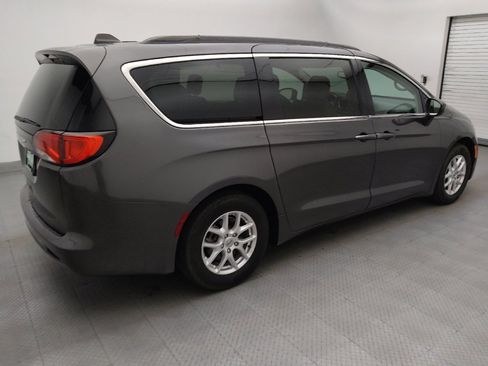 Used 2021 Chrysler Voyager Lxi FWD image 10