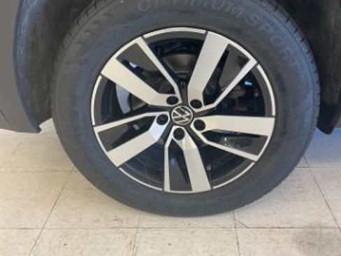 Used 2023 Volkswagen Atlas SE AWD/4WD image 31