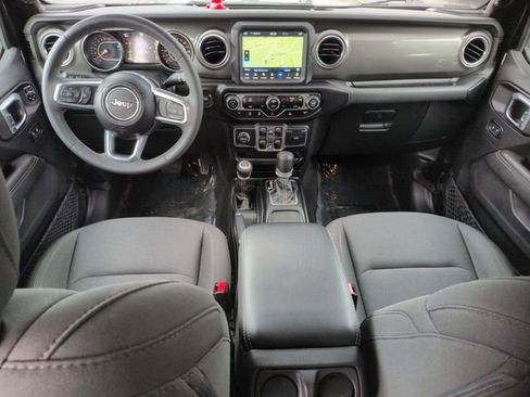 Used 2023 Jeep Gladiator Overland AWD/4WD image 30