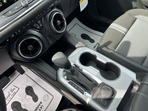 New 2025 Chevrolet Blazer LT w/ Midnight/Sport Edition image 16