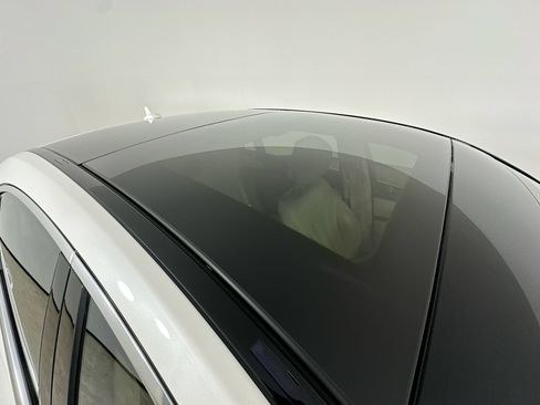 Used 2016 Mercedes-Benz S 550 4MATIC Sedan image 11