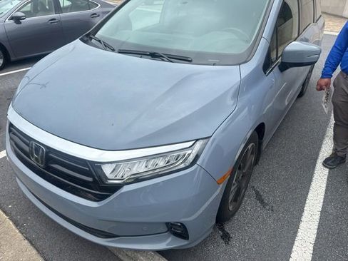 Used 2023 Honda Odyssey Elite image 12