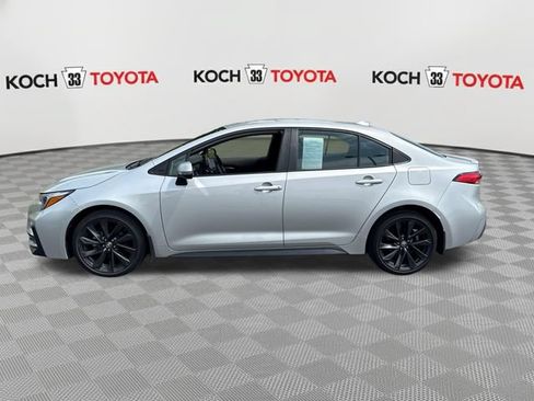 Used 2023 Toyota Corolla SE w/ Carpet Mat Package (TMS) FWD image 6