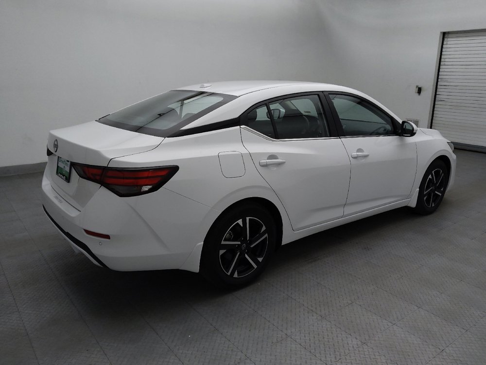 Used 2025 Nissan Sentra SV FWD image 9