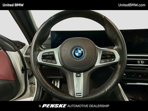 Used 2023 BMW i4 eDrive40 w/ M Sport Package image 6