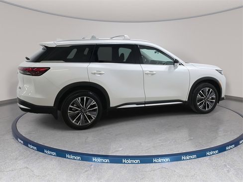 Certified 2026 INFINITI QX60 Luxe w/ Cargo Package image 5