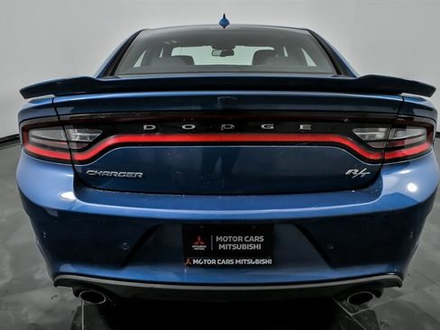 Used 2022 Dodge Charger R/T w/ Plus Group RWD image 9