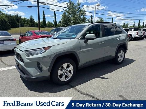Used 2020 Toyota RAV4 XLE w/ All Weather Liner Package AWD/4WD image 20
