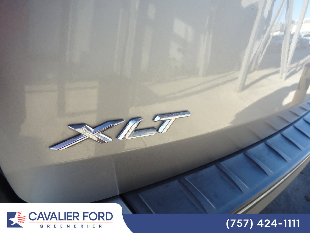 Used 2021 Ford Explorer XLT RWD image 6