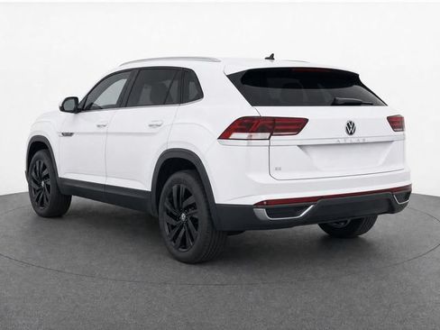 Used 2023 Volkswagen Atlas Cross Sport SE FWD image 4
