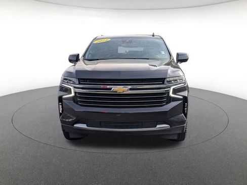 Used 2024 Chevrolet Suburban LT RWD image 8