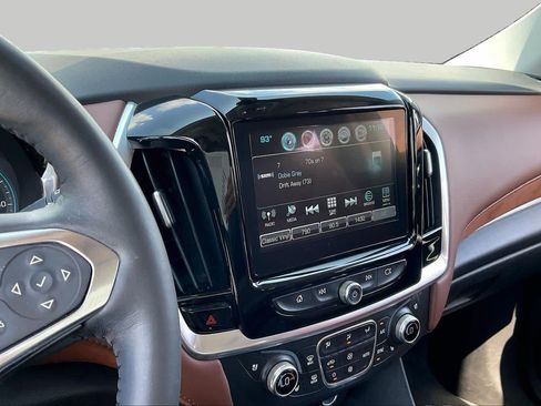 Used 2018 Chevrolet Traverse High Country AWD/4WD image 6