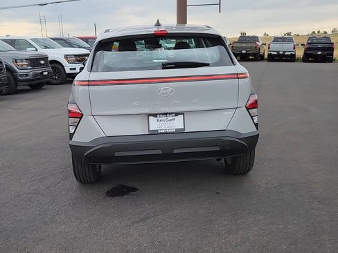 Used 2026 Hyundai Kona SE AWD/4WD image 3