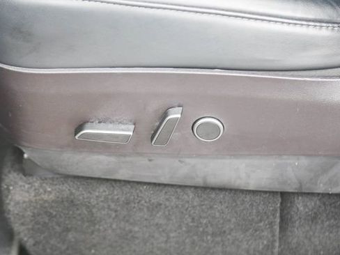 Used 2021 Tesla Model Y Long Range image 21