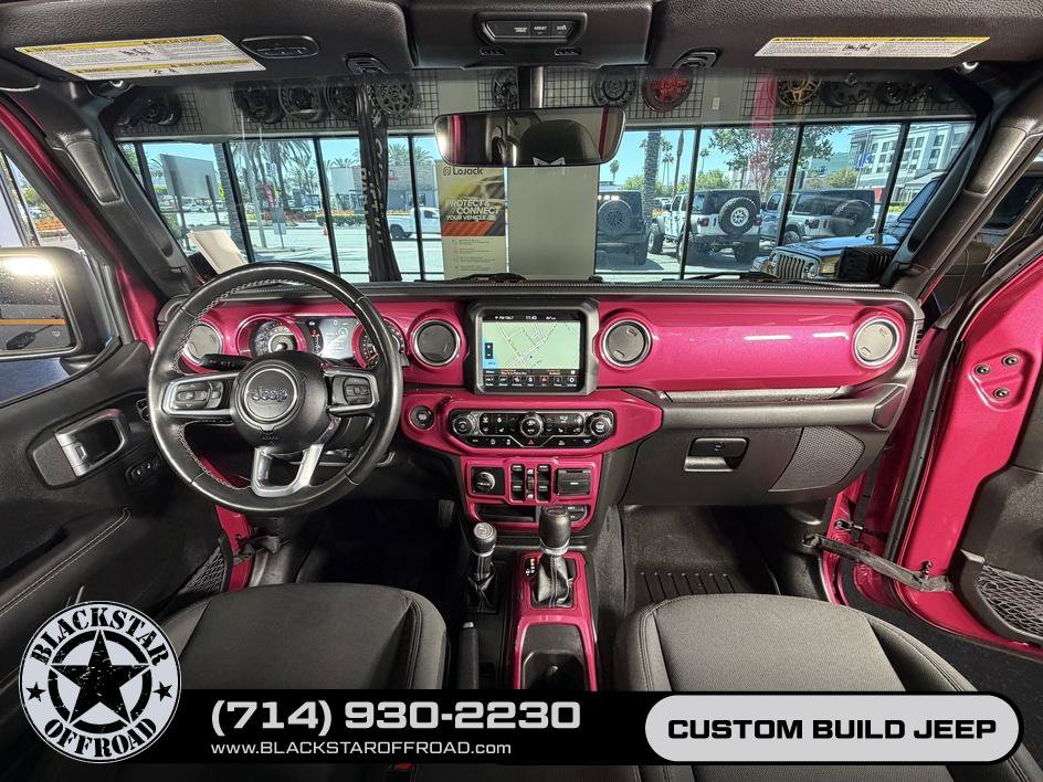 Used 2022 Jeep Wrangler Unlimited Sahara w/ Cold Weather Group AWD/4WD image 25