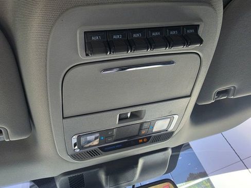 Used 2024 Ford F250 Lariat w/ Lariat Ultimate Package AWD/4WD image 16