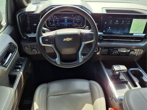 Used 2025 Chevrolet Silverado 1500 LTZ AWD/4WD image 34