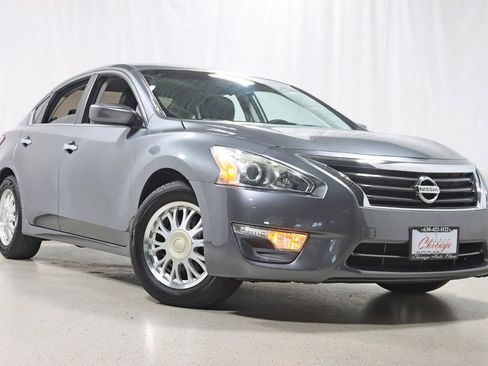 Used 2015 Nissan Altima 2.5 S w/ Power Driver Seat Package FWD image 7