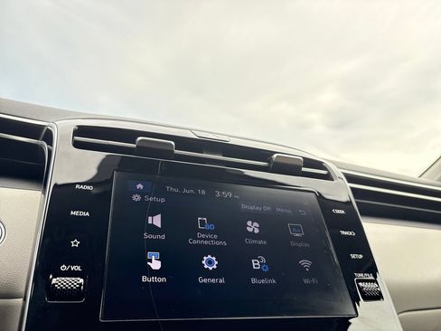 Used 2022 Hyundai Tucson SEL FWD image 16