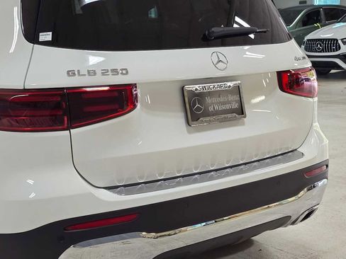 Certified 2026 Mercedes-Benz GLB 250 4MATIC image 14