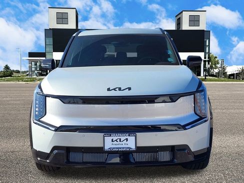 New 2026 Kia EV9 Land image 3