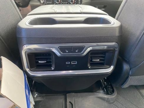Used 2024 Chevrolet Silverado 2500 High Country w/ High Country Premium Package AWD/4WD image 17