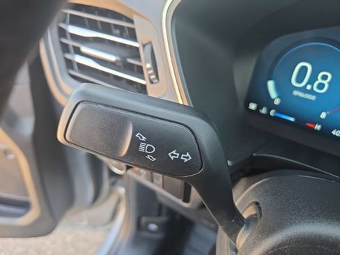 Used 2024 Ford Escape Platinum AWD/4WD image 40