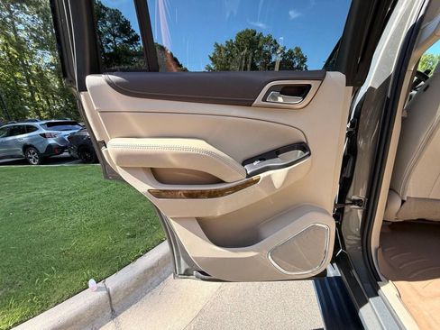 Used 2017 GMC Yukon Denali w/ Open Road Package AWD/4WD image 31